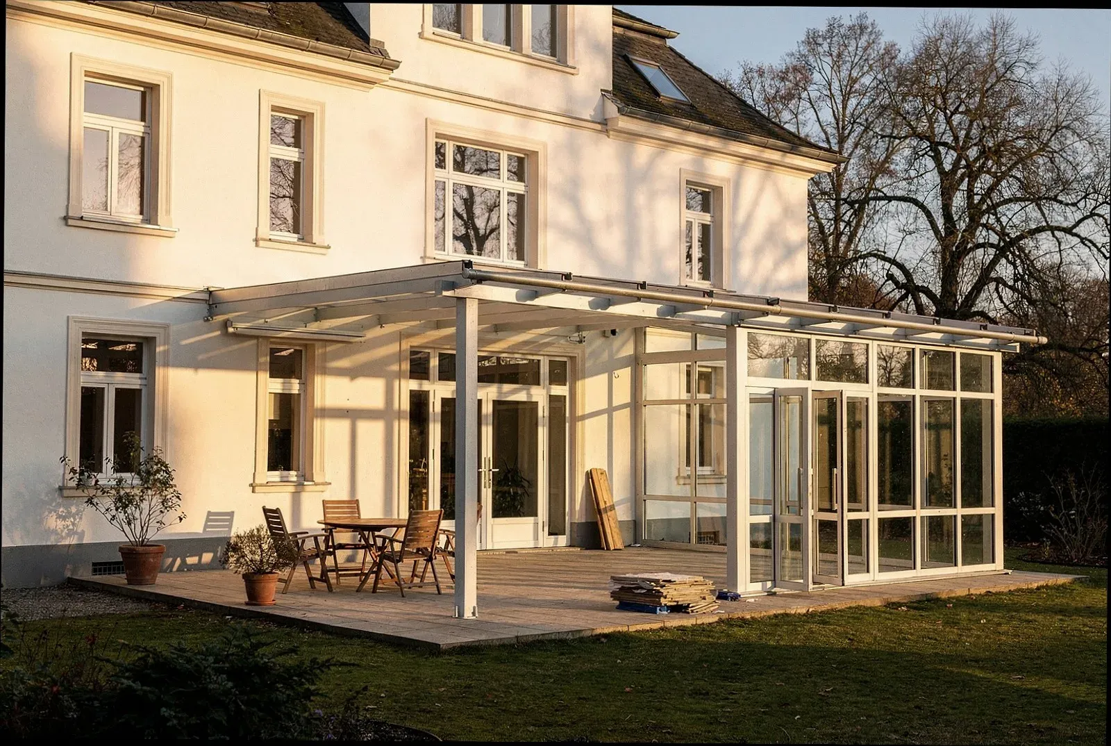 Terrasse zum Wintergarten in Aachen